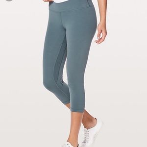 Lulu lemon aligns 7/8